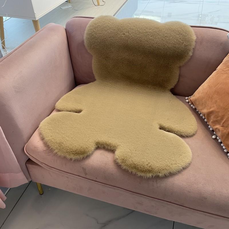 Cute Bear Plush Rug - Decorative Bedroom Mat for Children's Room