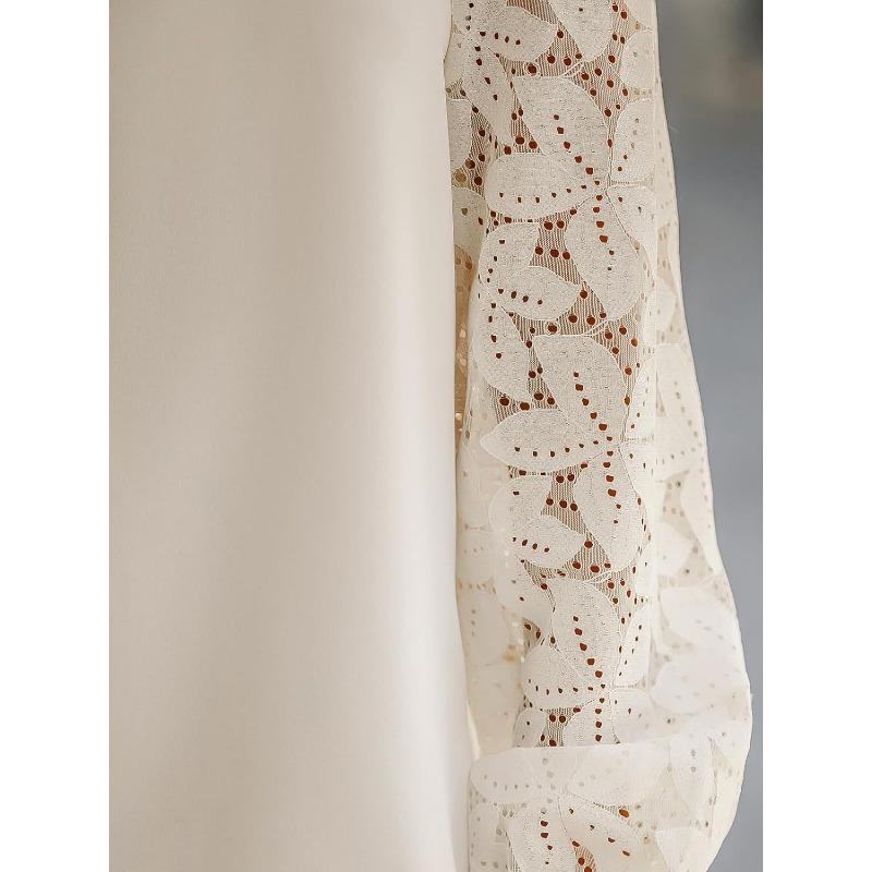 Spring New Women's V-neck Lace Hollow Lace Long-sleeved Loose Pullover Shirt