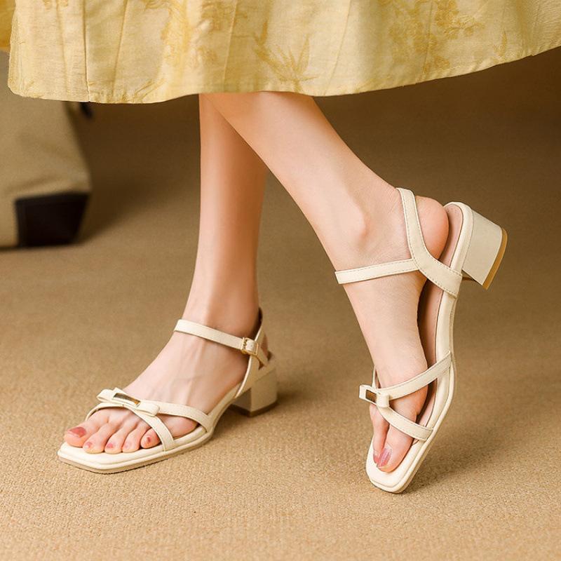 New Medium Heel Size Sandals Casual One-word Sandals Solid Color Rubber Soft Sole Comfortable Summer Square Head Square Heels