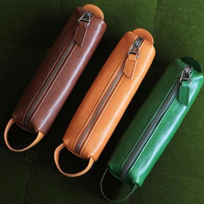 Echtes Leder-Federmäppchen im Vintage-Stil: Großes Fassungsvermögen und handgefertigt mit Reißverschluss