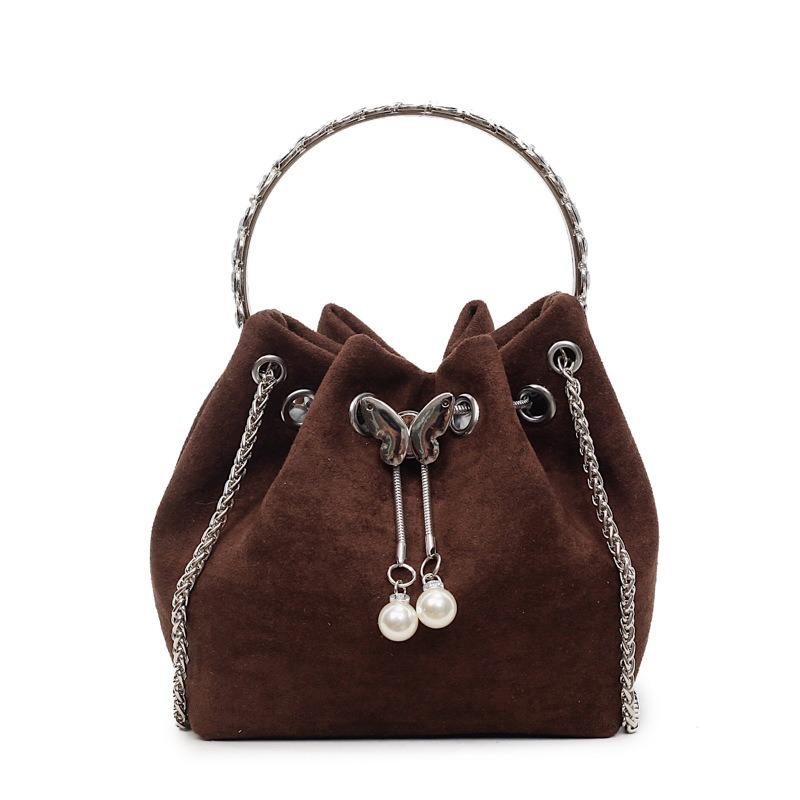 Premium chain bucket bag New women's casual velvet portable temperament commuter messenger bag