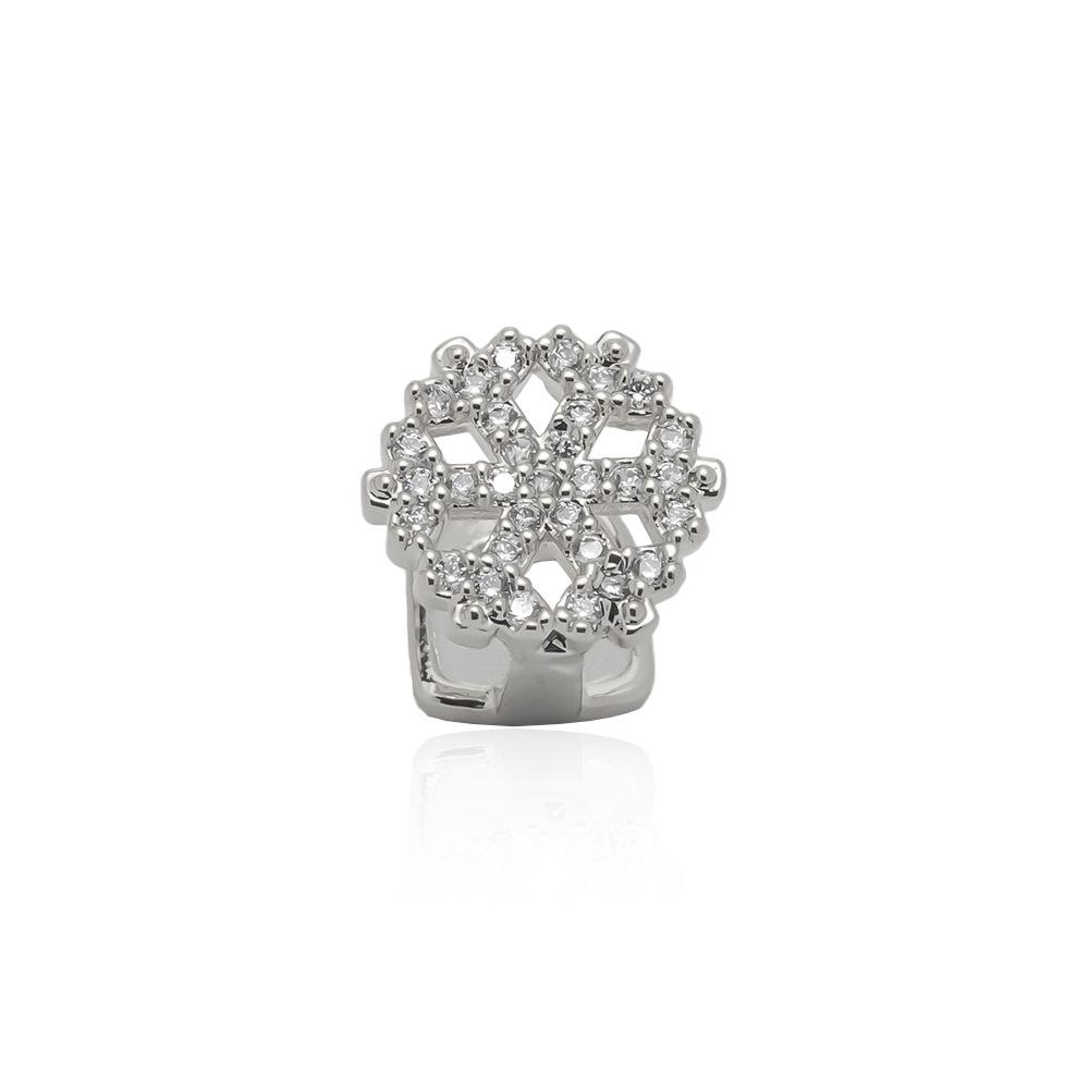 18K Gold Zirconia Snowflake Grillz with Openwork Design.