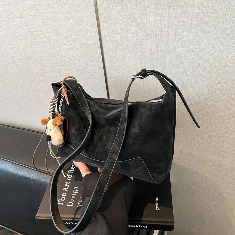 Retro bag women's large-capacity new autumn shoulder messenger bag casual work commuter dumpling bag