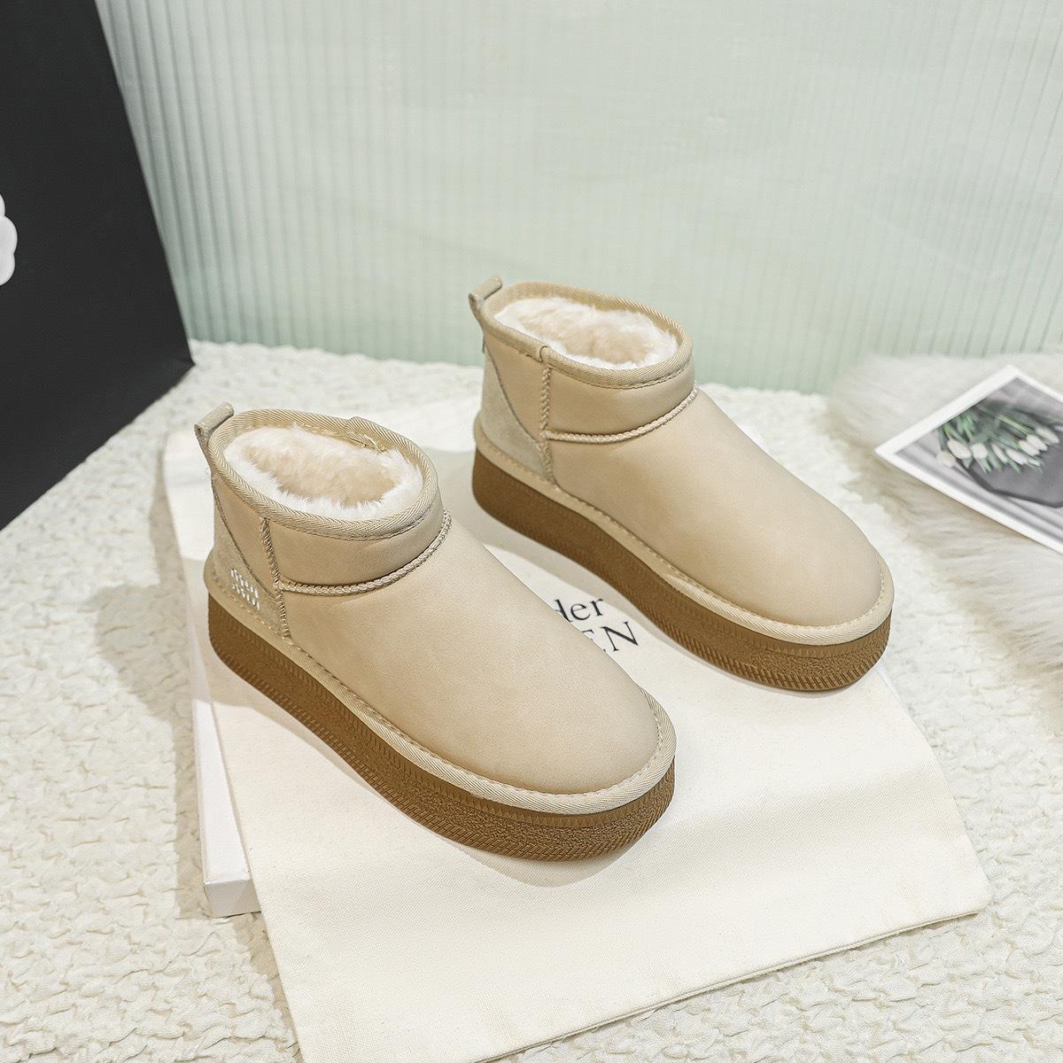 

Northeast Genuine Leather Women s Waterproof Snow Boots - 2025 Winter Warmth with Velvet and Fur 37 молоко, білий колір