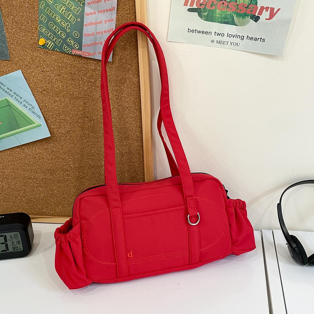 Niche Design Casual Simple Personality Fashion Pillow Bag Autumn New 2025 Trend Women Texture Shoulder Bag