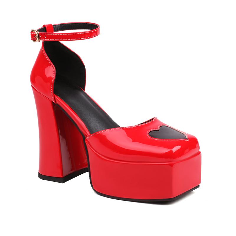 

Plus Size Shiny Patent Leather Square Toe Super Thick Heel Heart Pattern Cute Sweet High Heel Sandals Platform Hollow Sandals 34 червоний
