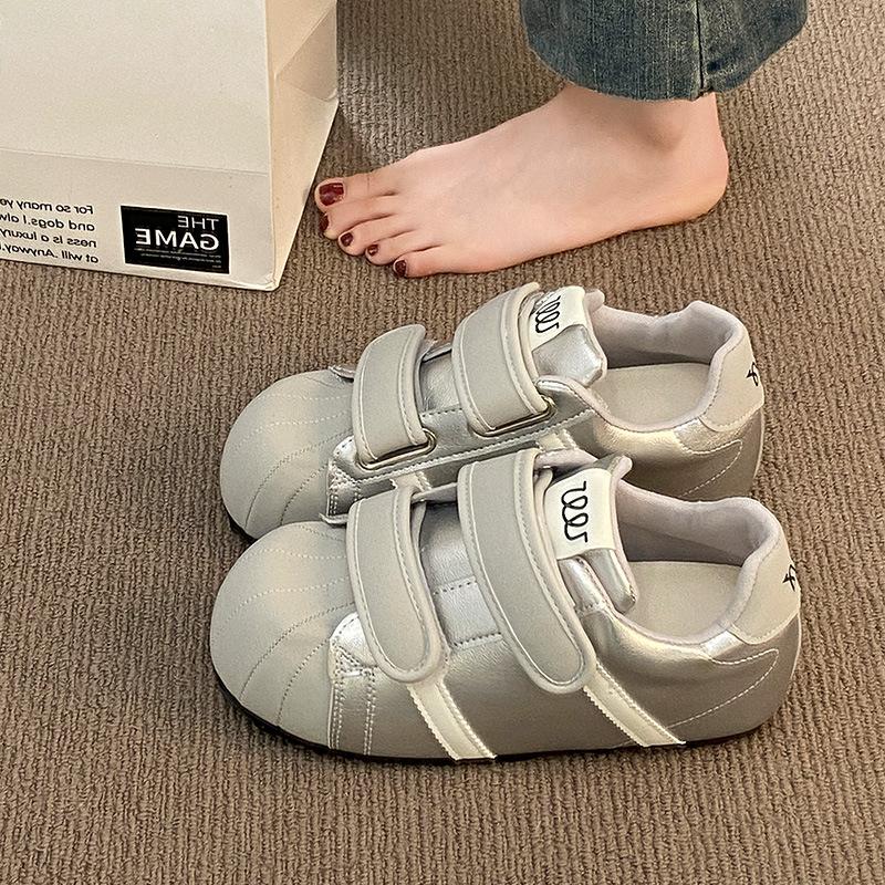 

Red retro Velcro versatile platform Agande training shoes women s 2025 new autumn non-slip lightweight board shoes 40 серебряный
