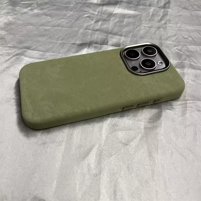 Magnetic Flannel Phone Case IPhone 17 Pro Max 16 15 With Microfiber Texture Shockproof Full Coverage