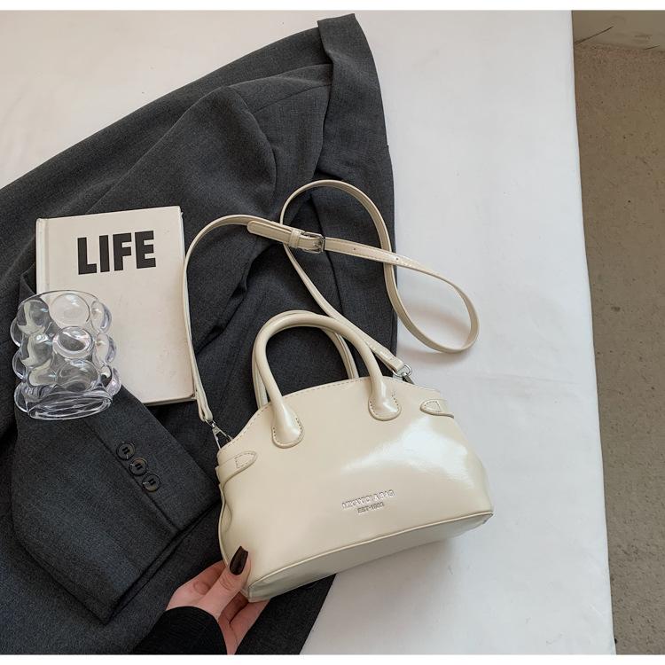 New Small Bag Women's Summer Versatile Shoulder Messenger Bag Retro Popular Portable Bucket Bag