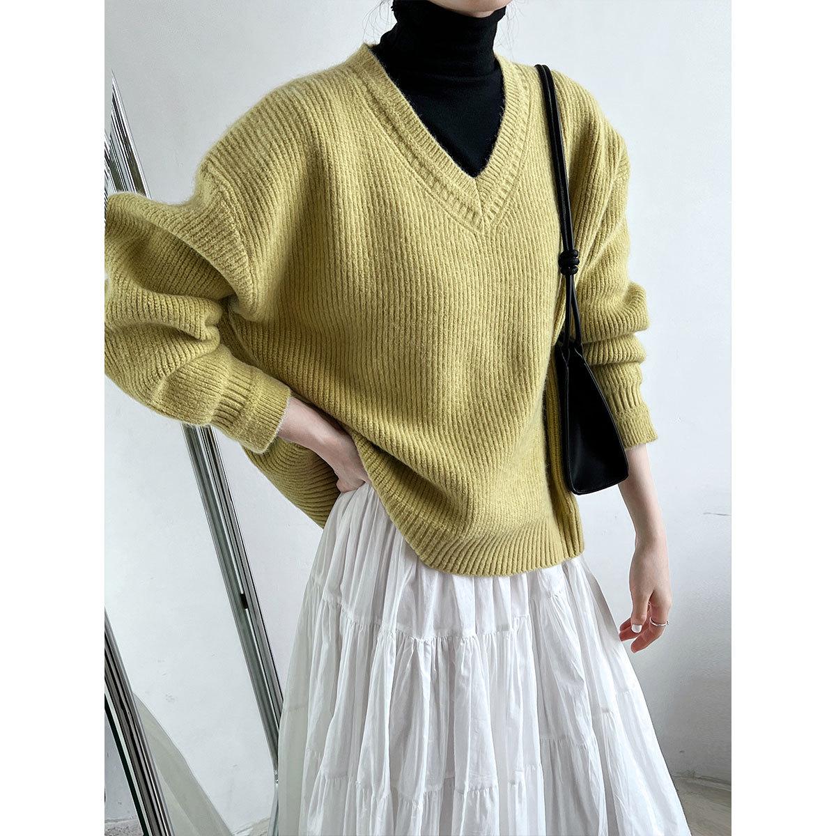 

Luxi 2024 Autumn Women s Loose V-Neck Knit Sweater One Size