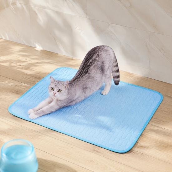 Breathable Summer Pet Bed Cooling Mat, Ice Silk Dog Pad, Washable Non Electric Pad for Pets Dogs And Cats, Floor Sofa