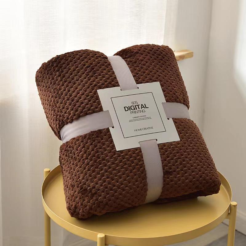 Thick Solid Pineapple Grid Flannel Blankets Coral Fleece Air Conditioning Blanket For All Seasons Lightweight Cozy Nap Bedspread