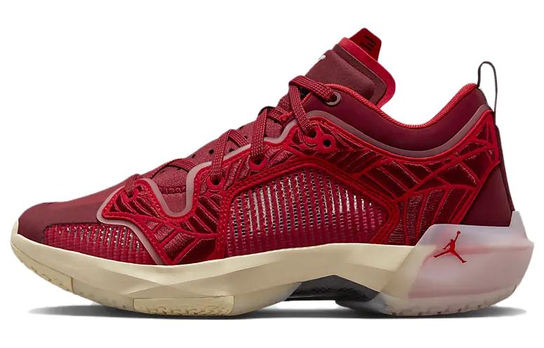 

Jordan 37 Low Lift Up Women s DV9989-601 40.5