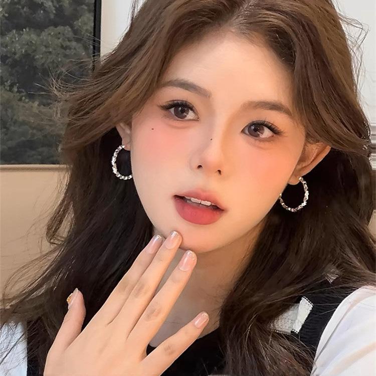 Simple broken silver hoop earrings new hot style high-end earrings earrings niche design earrings for women