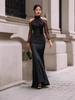 2026 Europäisches Damen-Einfarbiges Langarm-Neckholder-Bodycon-Kleid