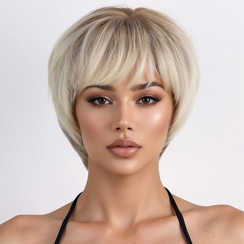 Women Blond Wig Synthetic Wavy Wigs Stylish Short Layered Hair with Bangs for Daily Party Cosplay Heat Resistant Fibre
