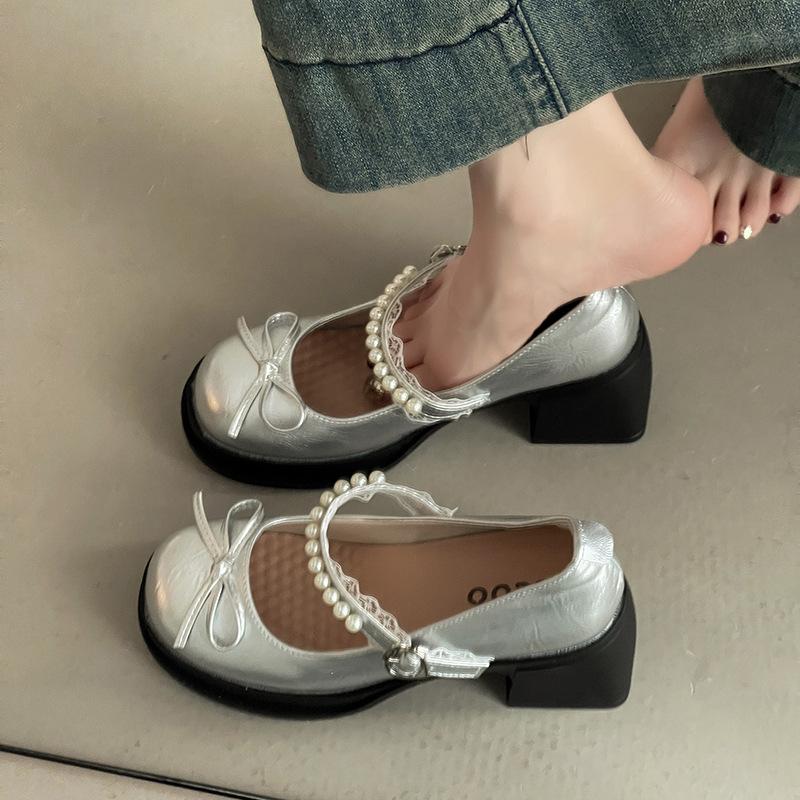 French bow pearl one-word small leather shoes women's 2025 new high heels women's shoes thick sole heightened thick heel single shoes