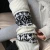 Retro Fel Island Chunky Socks - Thick and Warm Wool Leggings for Autumn and Winter - Grey Diamond Pattern