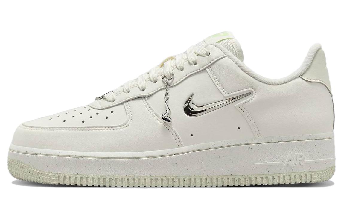 

Nike Air Force 1 07 Se Next Nature Sail Liquid Metal Women s FN8540-100 36