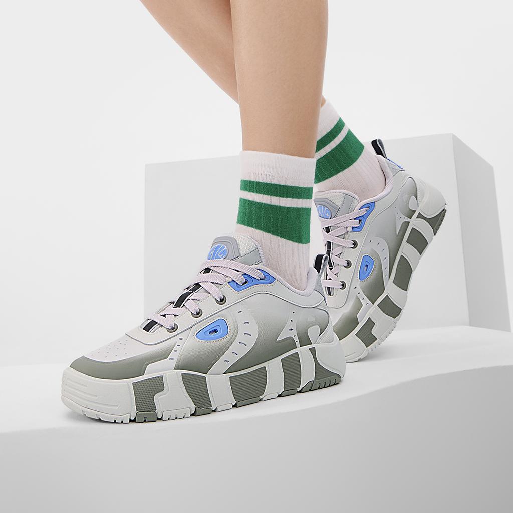 Fila Fashionable Versatile Non-Slip Durable Low-Top Skate Shoes Women Sneakers Gray White F12W431201FVL