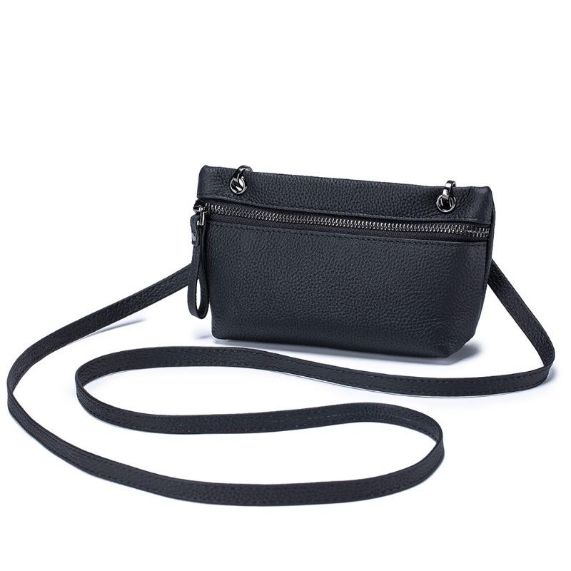 Niche Underarm Bag Female Baotou Layer Cowhide Shoulder Bag Crossbody Bag Fashion Mobile Phone Bag Commuter Bag