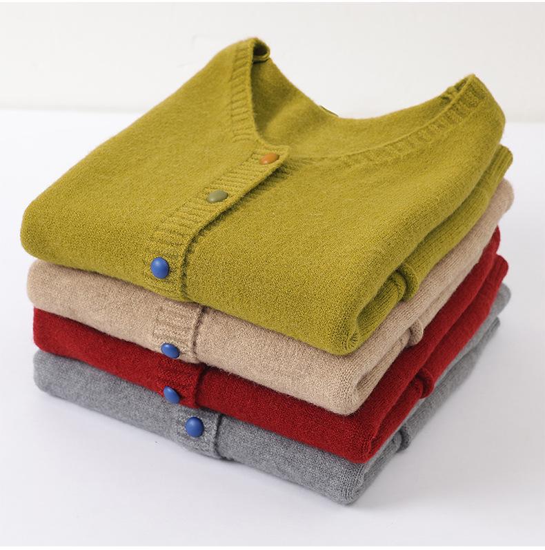 Women's Plus Velvet Warm Cardigans for Middle-aged and Elderly - Autumn/Winter