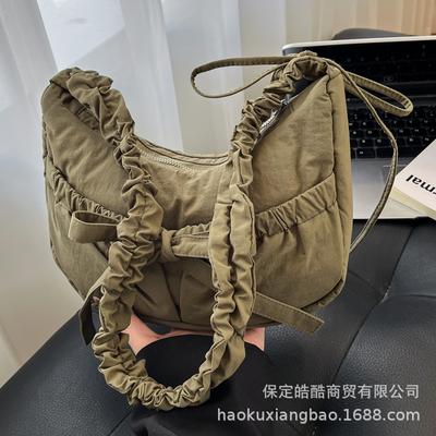 Dumpling Bag 2025 Autumn and Winter Niche Versatile Cloud Bag Pleated Cloth Bag Women's Lightweight One-shoulder Messenger Bag Dumpling Bag Tide
