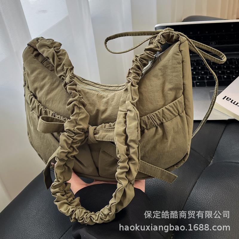 Dumpling Bag 2025 Autumn and Winter Niche Versatile Cloud Bag Pleated Cloth Bag Women's Lightweight One-shoulder Messenger Bag Dumpling Bag Tide