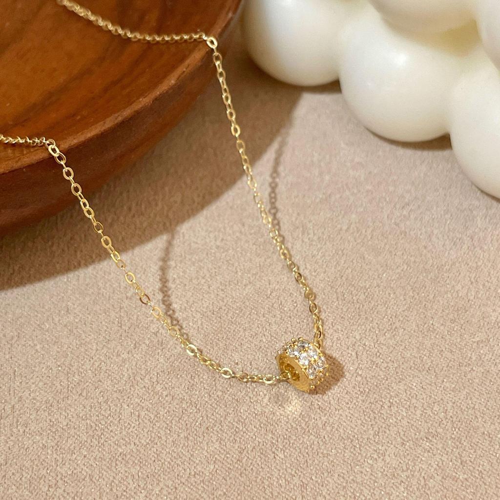 S925 Sterling Silver Zircon Lucky Charm Pendant Necklace for Women: Exquisite, Unique, Versatile, and Auspicious.