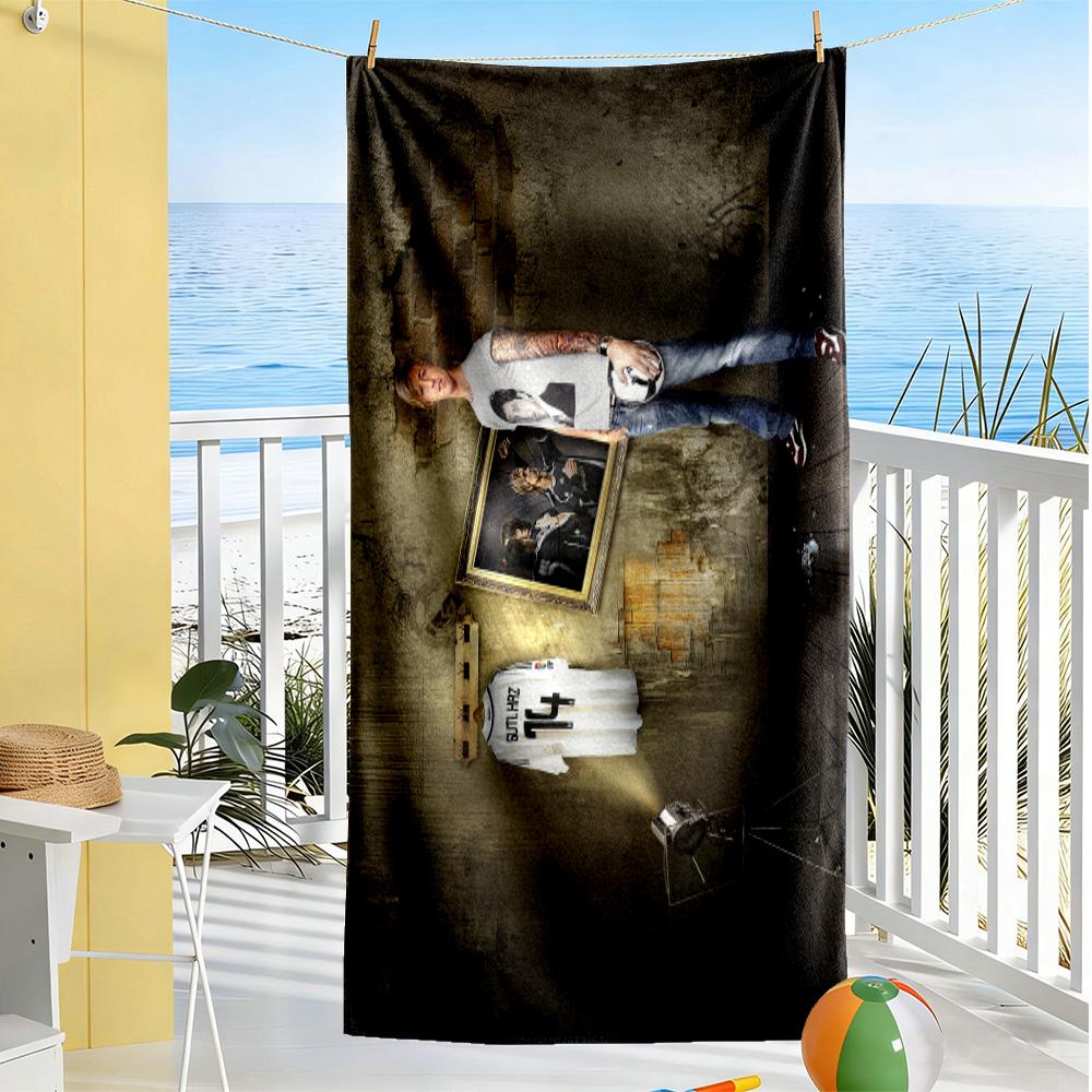 Urban Art Exhibition Beach Towel Super Soft & Absorbent Comfortable Lightweight Portable for Swimming,Beach,Camping, Travel, Beach Accessories,Gym