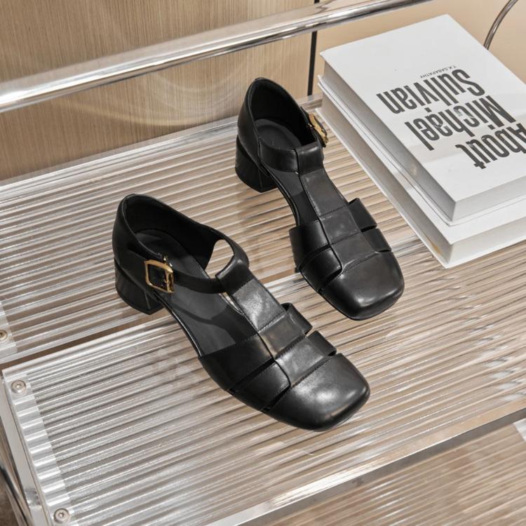 

Cowhide version~ retro niche leather hollowed-out Roman sandals women s thick heel black commuting leather bag head pig cage shoes 40
