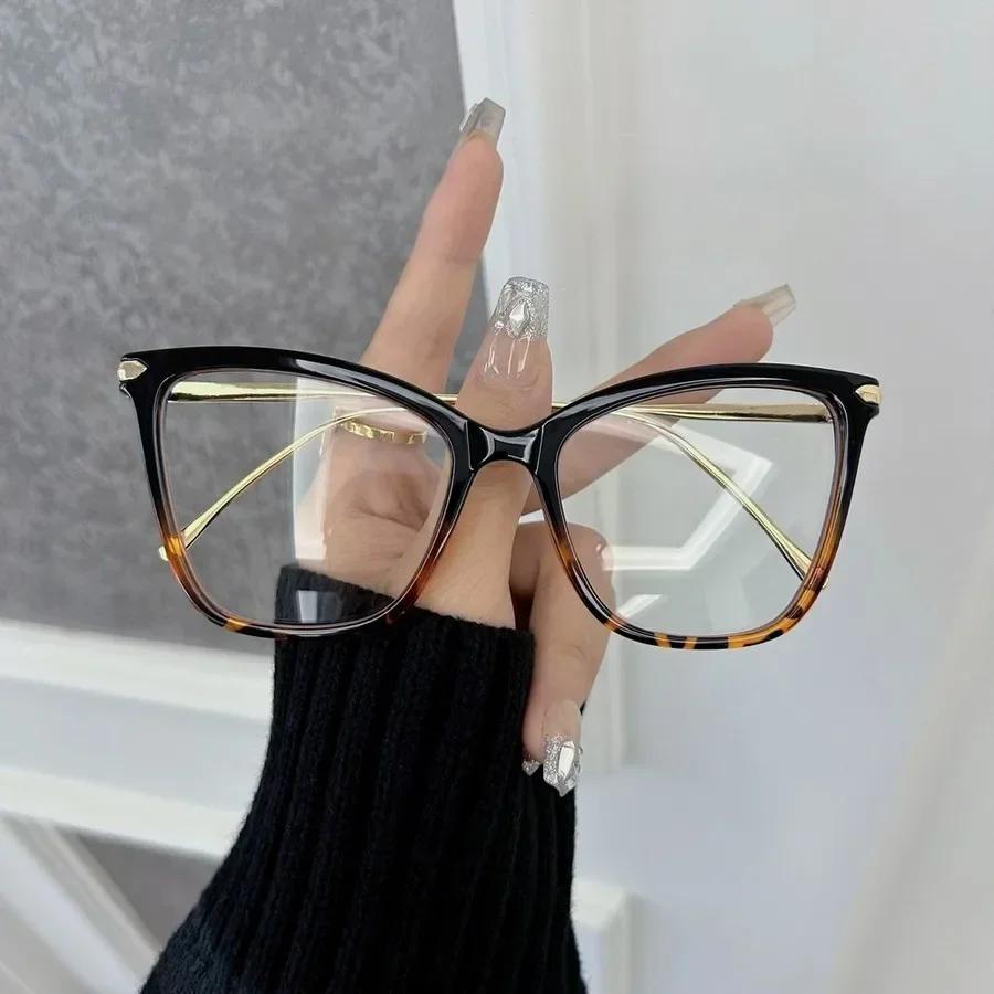Fashion Luxurious Cat Eye Eyeglasses Frames Women Men Transparent Clear Brand Designer Optical Lovely Frame Oculos