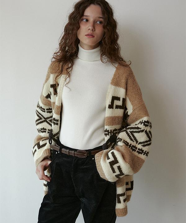 GREENBUTTER Soft Knit Turtleneck (Ivory)
