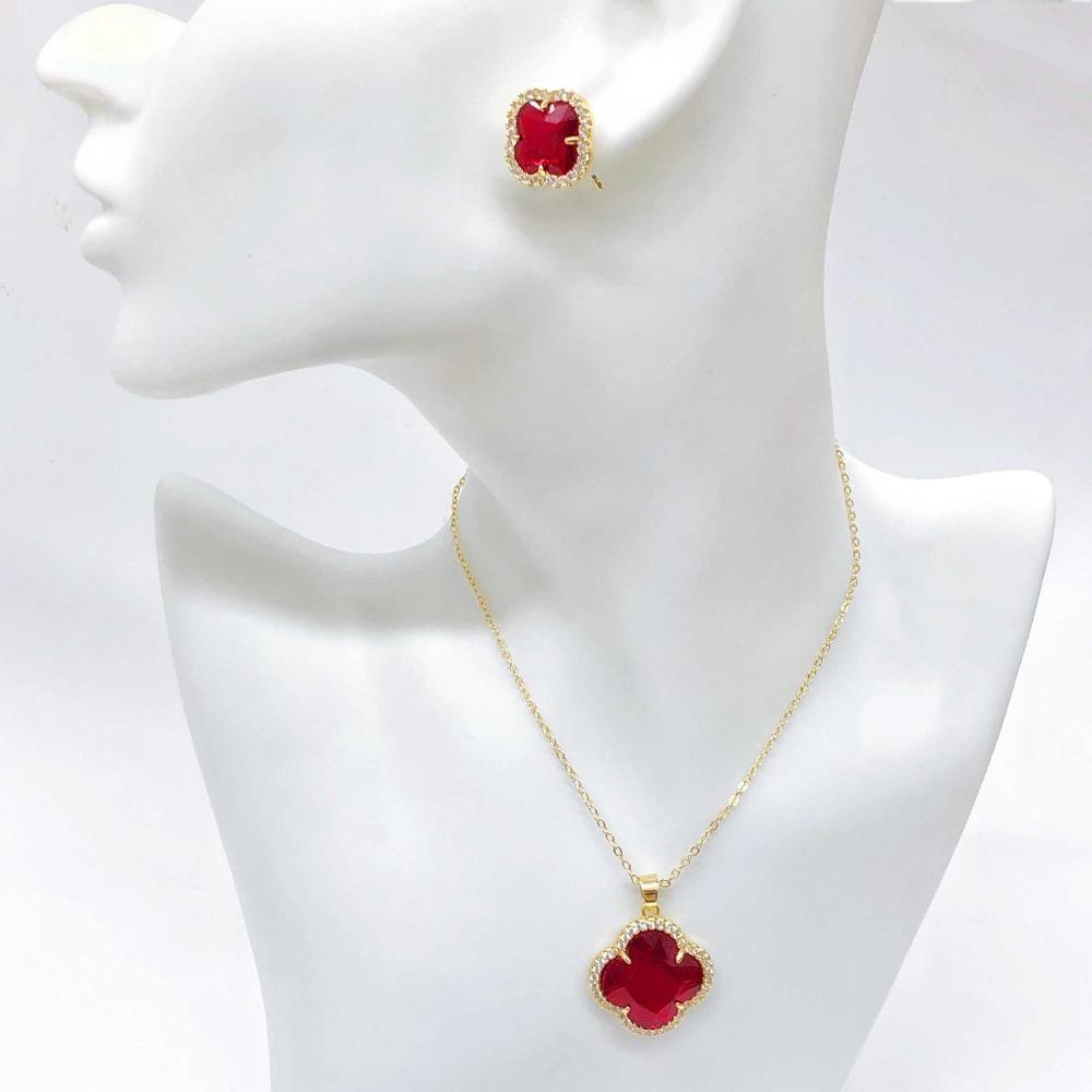 Large Four-leaf Clover Earrings Necklace and Pendant Set - A Luxurious and Versatile Jewelry Set