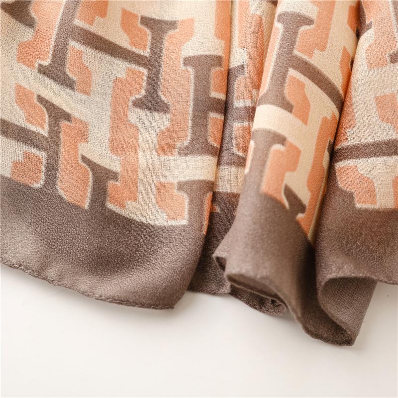 Letter H Color Matching Scarf Women's Winter Fashion Air Conditioner Shawl Warm Scarf Yarn Beach Scarf Silk Scarf