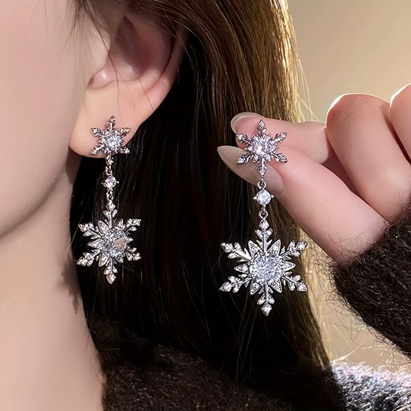 Exquisite Sparkling Zircon Snowflake Pendant Earrings, Women's Luxurious and Fashionable Wedding Banquet  Gifts