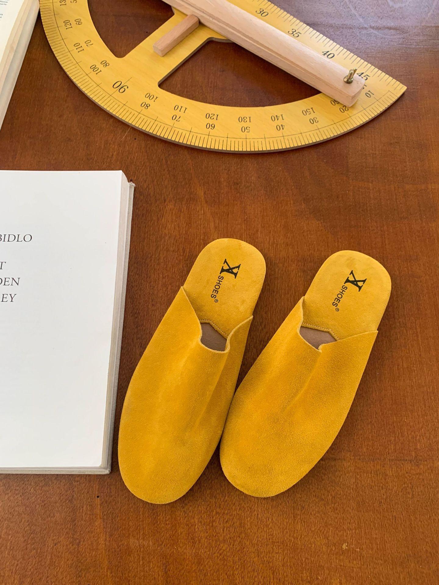 

Baotou half slippers children wear 2025 new simple thick-soled lazy Muller women s shoes out slippers in autumn and winter 35 жёлтый