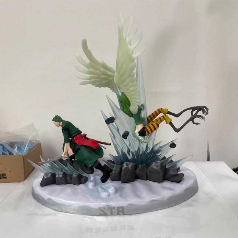 One Piece Figure Sauron VS Monet Scene Anime Surrounding Sauron Statue Model Nautical King Tide Play Second Dimension