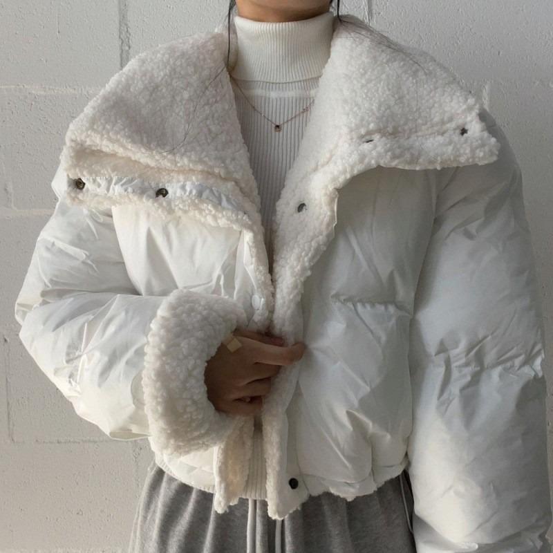 Women Wear Lamb Wool Cotton Jackets On Both Sides, and Small People In Autumn and Winter Are Now Popular with New European Models.