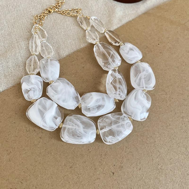 Irregular acrylic beaded double-layer necklace, dopamine personality exaggerated collarbone chain, niche design sense item decoration for women