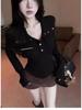 Women's Spicy Girl Style Stand-Collar Slimming Slim-Fit Long-Sleeve T-Shirt, Autumn/Winter, Stylish Waist-Cinching Base Layer