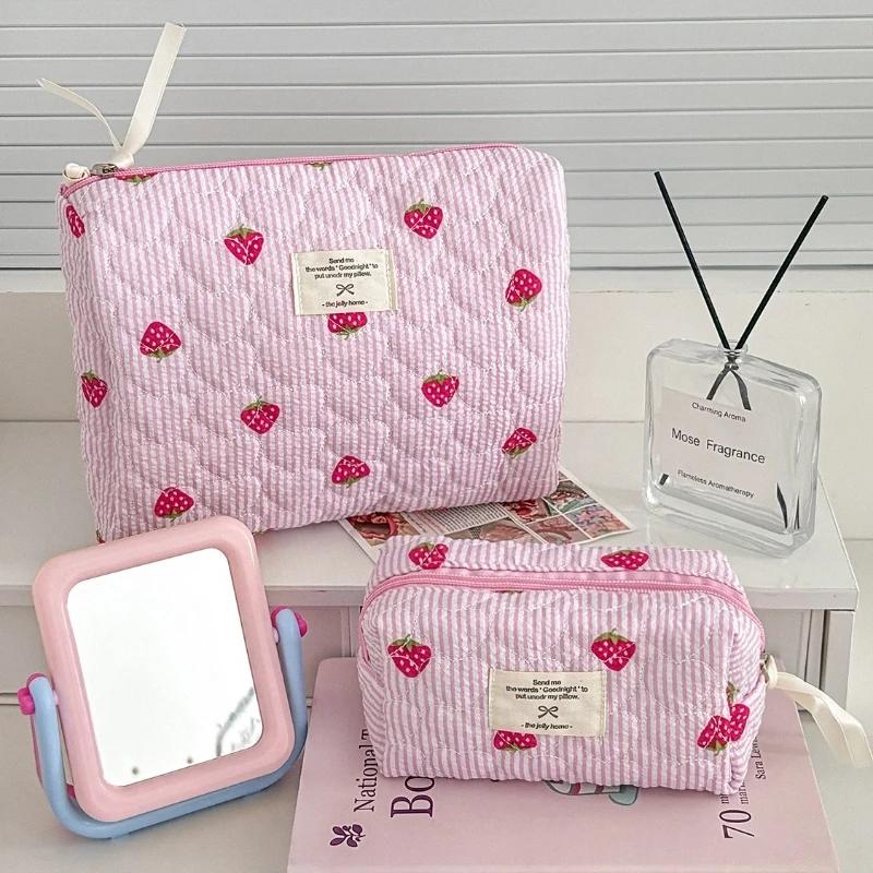 Pink Strawberry Women Cosmetic Quilted Bag Portable Travel Organizer Toiletry Makeup Storage Pouch Handbag Ladies Zipper Bag