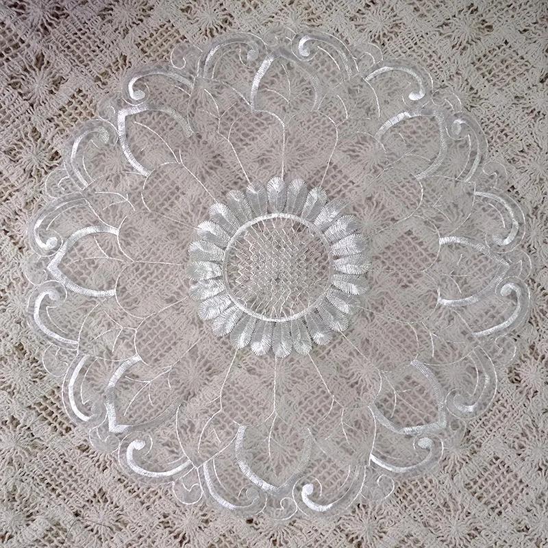 Beautiful White Embroidery Coffee Cup Mat 33cm Round Floral Lace Mat Vase Coffee Cup Mat Home Decoration