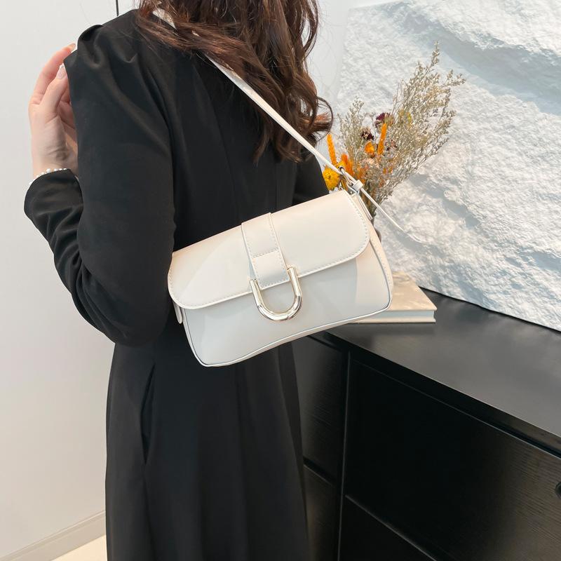 2025 spring explosion premium baguette retro handbag fashion underarm bag foreign style horseshoe girl shoulder bag