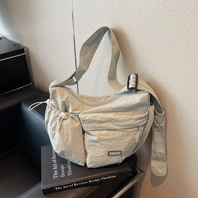 Crossbody bag 2025 new large-capacity nylon bag women's casual and lightweight shoulder bag student versatile commuter bag