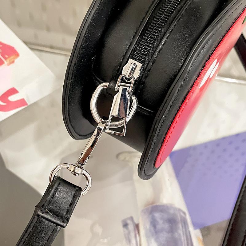 Kawaii Fashion Cherry Shape Clutch Bag Ladies Small Capacity Waterproof Red Fruit Crossbody Bags For Women Creative PU Shoulder Pouch Purse