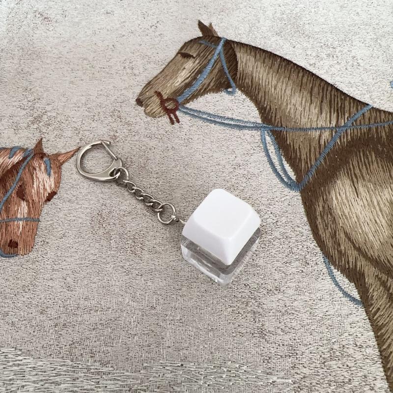 Led Keyboard Key Chain Toy Stress Relief Diy Button Finger Keyboard Caps Toy Small Gifts Small Gadgets Keychains