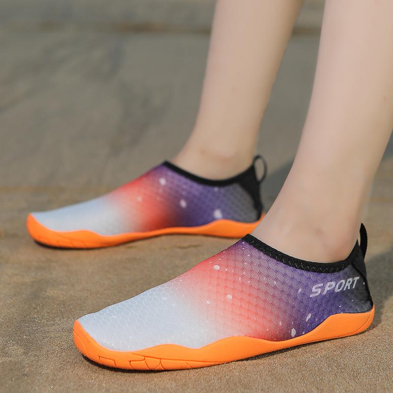 New Couple's Outdoor Canyoning Shoes Lightweight Quick-Dry Water Shoes Beach Swimming Shoes Hiking and Mountaineering Five-Toe Shoes