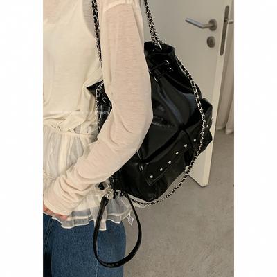 Korean Version of Casual Large Capacity Shoulder Backpack Women's Bag 2025 New Fashion Chain Backpack Casual Bucket Bag