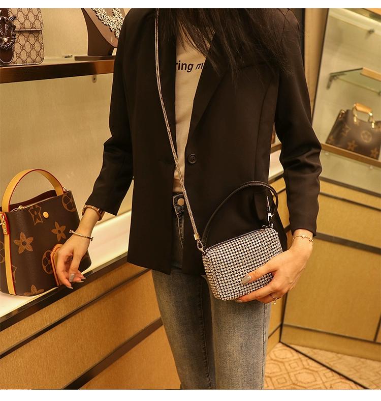 Сумка с блестящими бриллиантами — фото 7